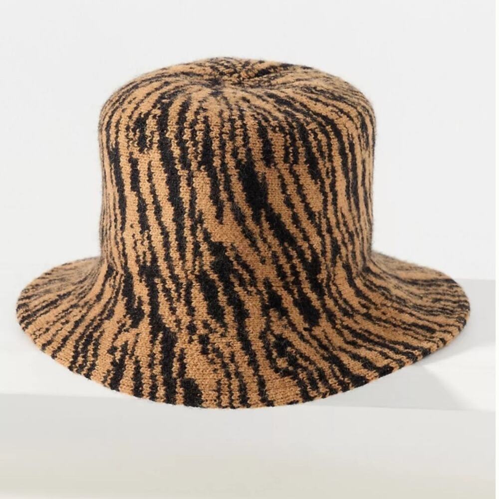 Anthropologie San Diego Hat Co. Pippin Printed Bucket Hat New with Tag